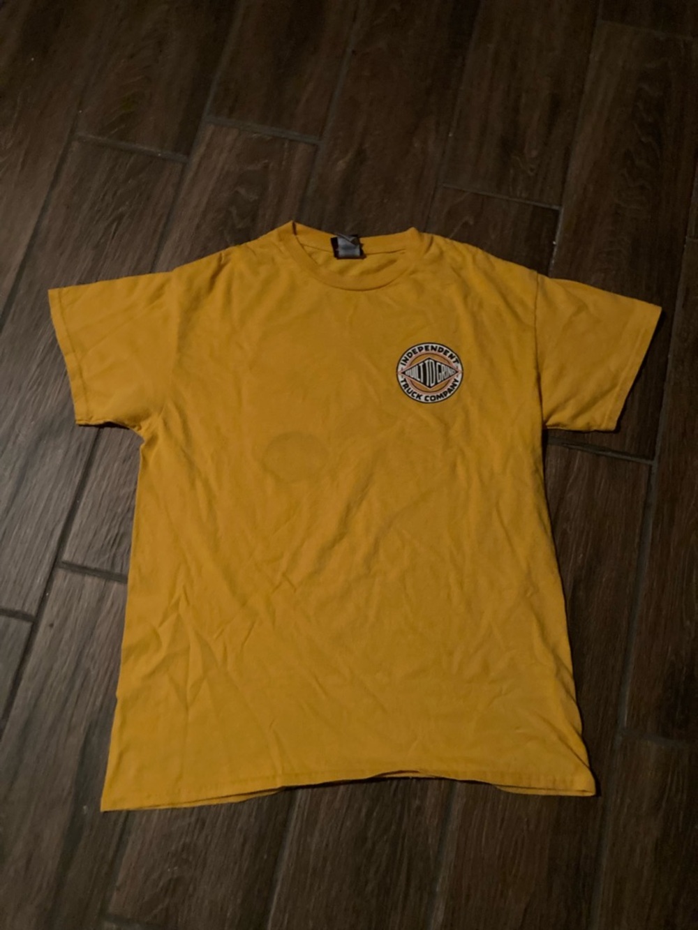 Yellow Independent Skateboarding T-shirt